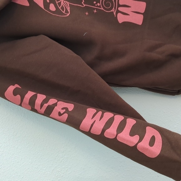 Social Scene Live Wild Brown Hoodie Back Print Pink Mushrooms Kangaroo Pocket - Picture 8 of 9